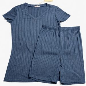 Jan - Women's Blue V-Neck Pajama Set